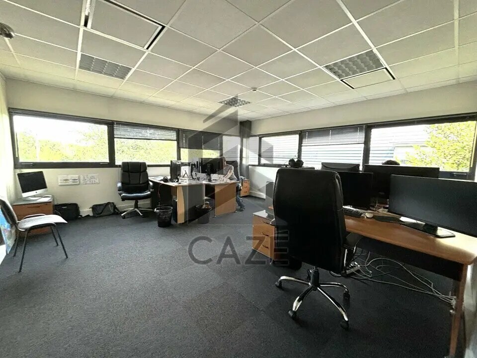 Bureau dans Mérignac à louer Photo de l’immeuble– Image 1 sur 6