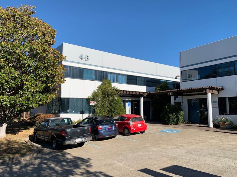 46 Digital Dr, Novato, CA à louer - Photo de l’immeuble – Image 2 sur 2