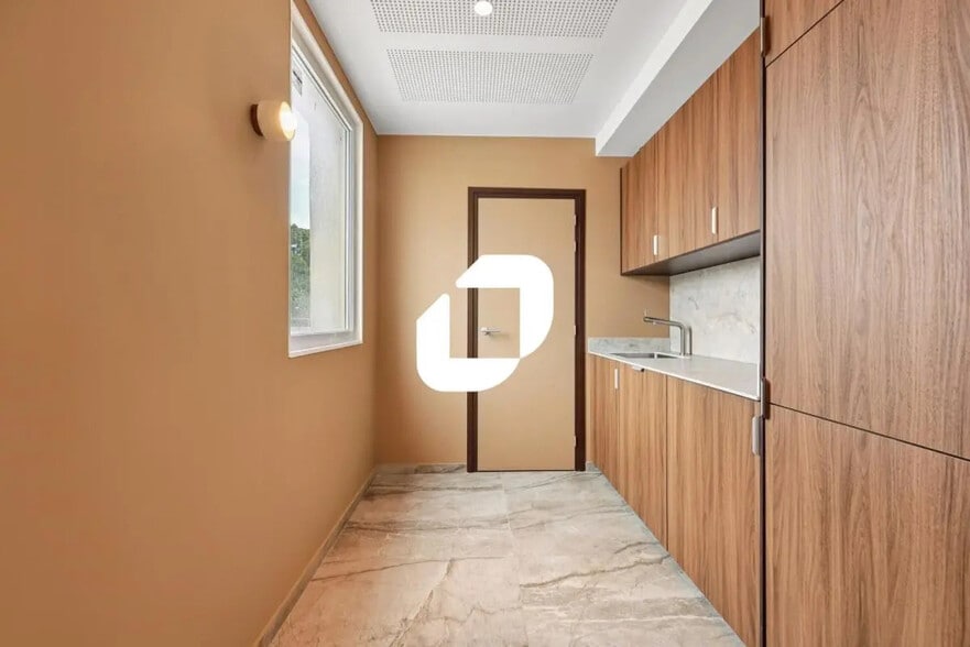 Bureau dans Saint-Maur-des-Fossés à louer - Photo de l’immeuble – Image 2 sur 14