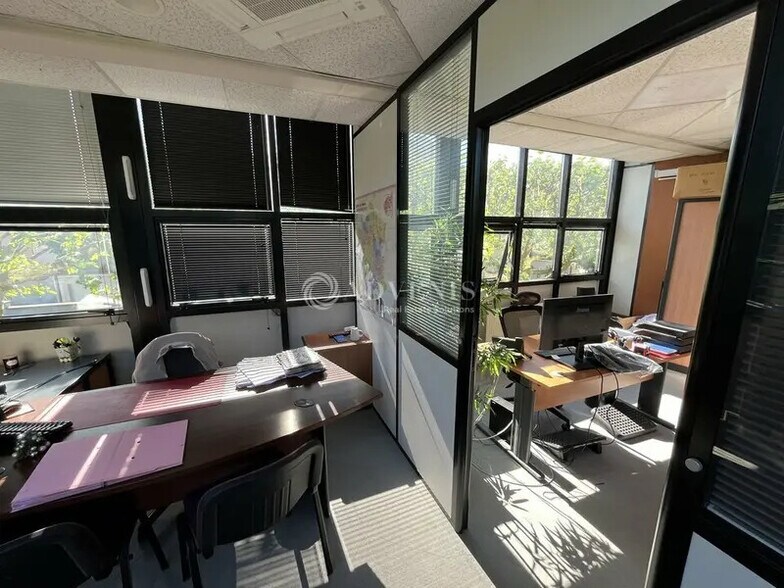 Bureau dans Champigny-sur-Marne à louer - Photo intérieure – Image 2 sur 6