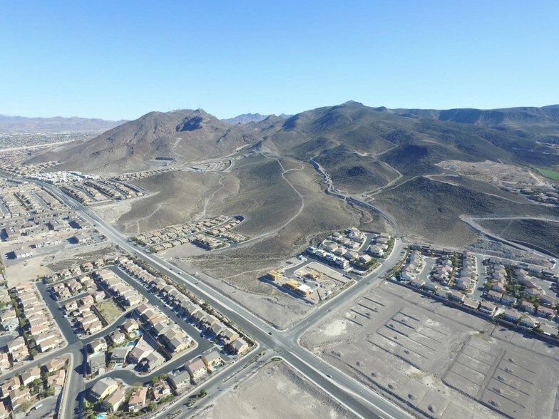 Horizon Ridge & Westridge Pky, Henderson, NV à vendre - Photo principale – Image 3 sur 15