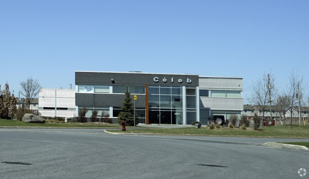 3850 Pl de Java, Brossard, QC à louer - Photo de l’immeuble – Image 2 sur 2
