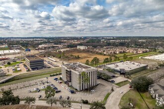 8203 Willow Place Dr S, Houston, TX - Vue aérienne  vue de carte - Image1