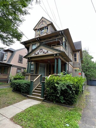 Plus de détails pour 868 Elm St, New Haven, CT - Logement à vendre