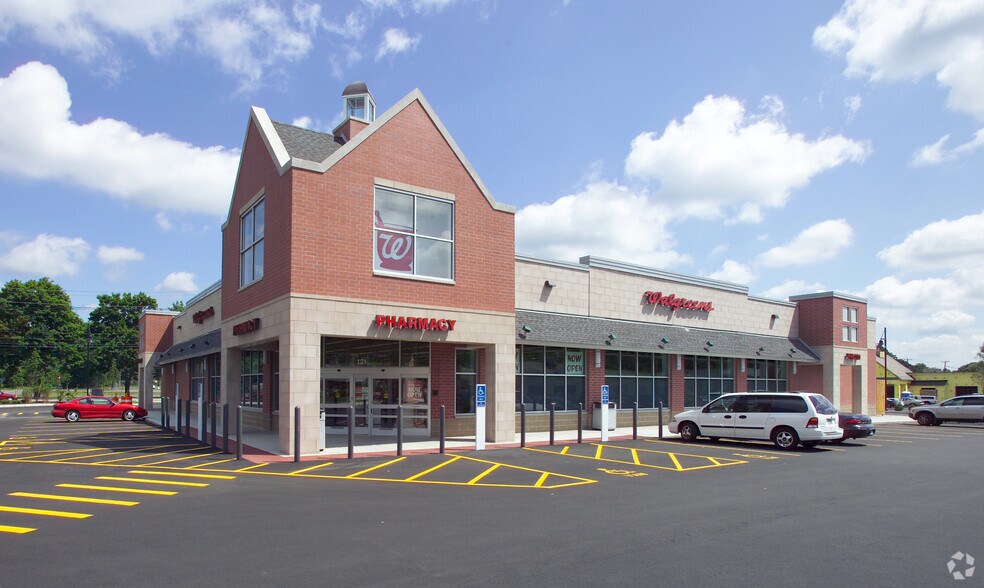 121 Main St, Foxborough, MA à louer - Photo principale – Image 1 sur 12