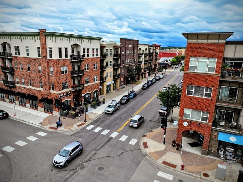 712-786 Mainstreet, Hopkins, MN à vendre - Photo de l’immeuble – Image 2 sur 6