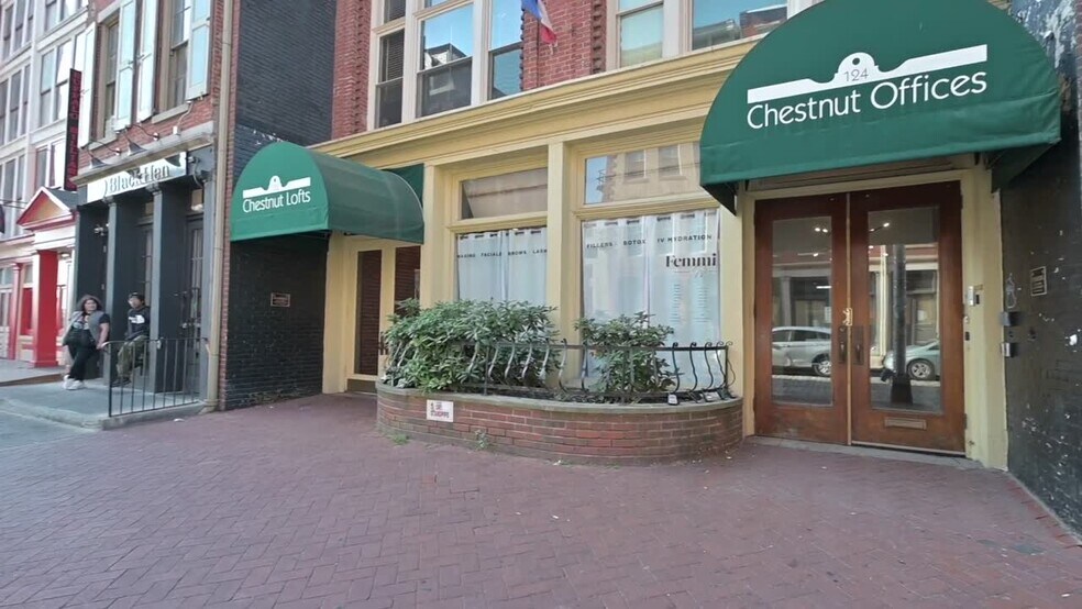 122-124 Chestnut St, Philadelphia, PA à louer - Vidéo sur l’annonce professionnelle – Image 2 sur 11
