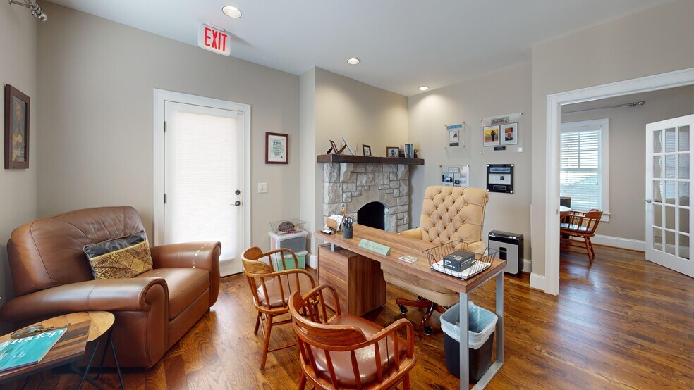 202 5th Ave S, Franklin, TN à louer - Photo intérieure – Image 3 sur 8