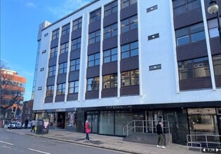 96-99 Queens Rd, Brighton à louer Photo de l’immeuble– Image 1 sur 6