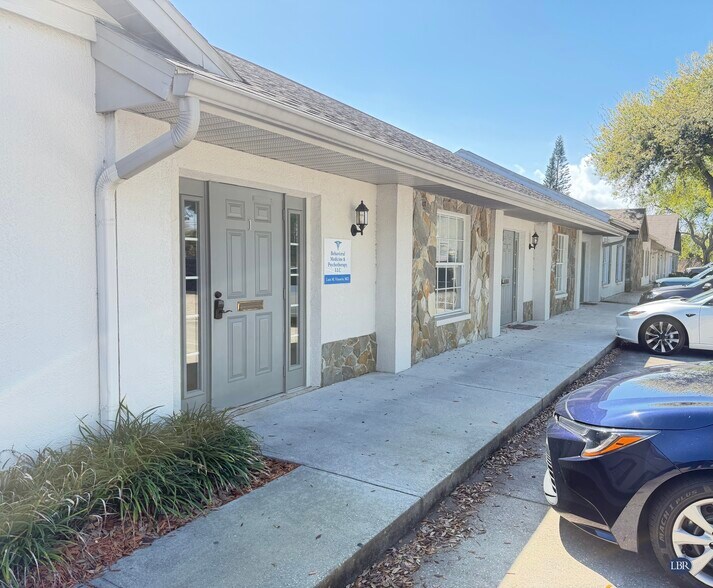 2401 W Eau Gallie Blvd, Melbourne, FL à vendre - Photo de l’immeuble – Image 1 sur 3