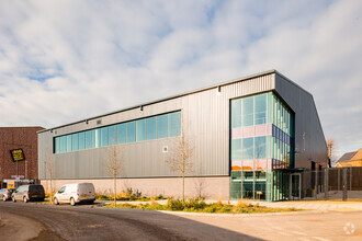 Eastman Edge & Harrow View, Harrow à louer Photo de l’immeuble– Image 1 sur 7