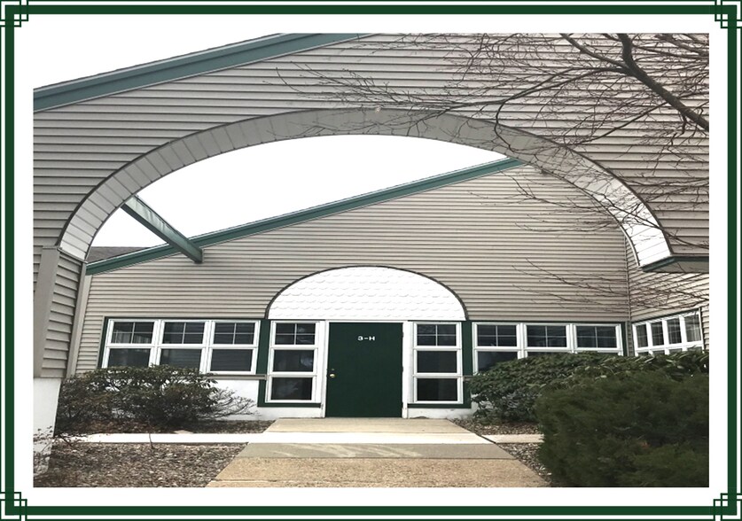 385 NJ-24, Chester, NJ à vendre - Photo de l’immeuble – Image 1 sur 4