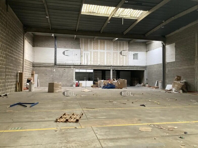 Industriel/Logistique dans Vitry-sur-Seine à louer - Photo de l’immeuble – Image 3 sur 9
