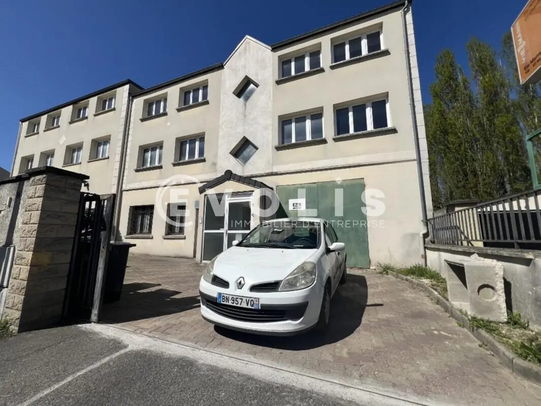 Bureau dans Montfermeil à louer Photo de l’immeuble– Image 1 sur 9