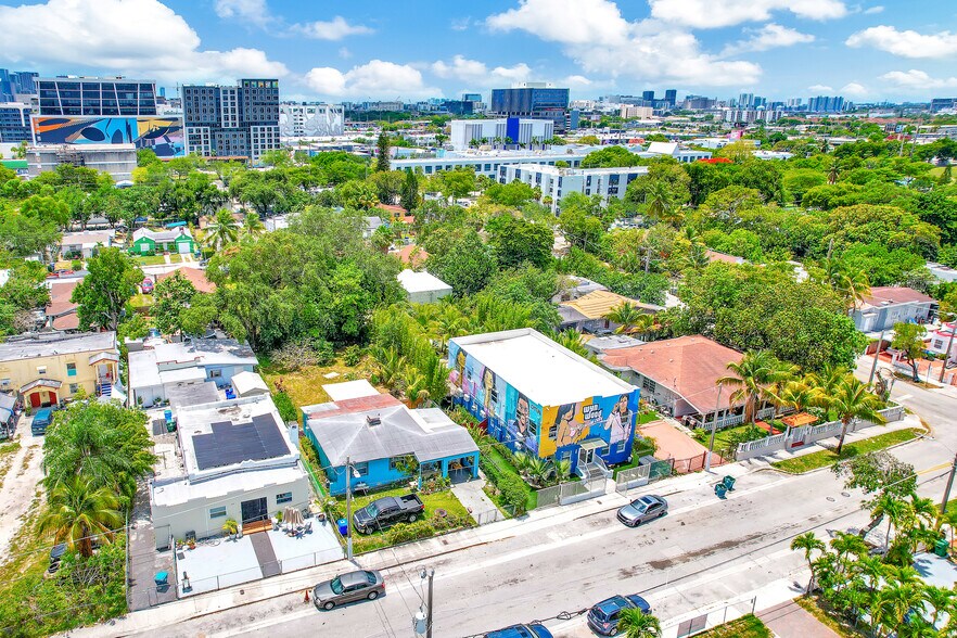 266 NW 32nd St, Miami, FL à vendre - Photo de l’immeuble – Image 1 sur 7