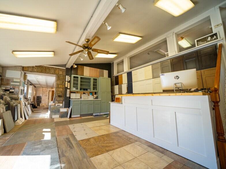 544 US-6, Mahopac, NY à vendre - Photo de l’immeuble – Image 3 sur 24