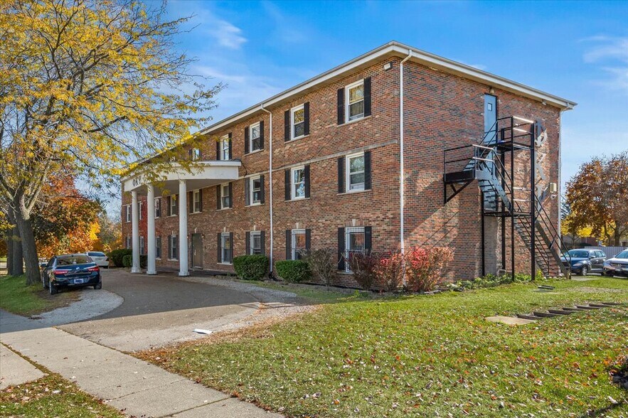 1020 W Hillcrest Dr, Dekalb, IL à vendre - Photo de l’immeuble – Image 3 sur 28