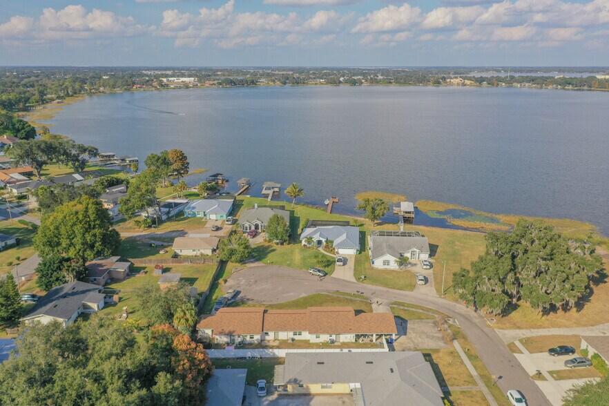 2319 W Cannon Ter NW, Winter Haven, FL à vendre - Photo de l’immeuble – Image 3 sur 8