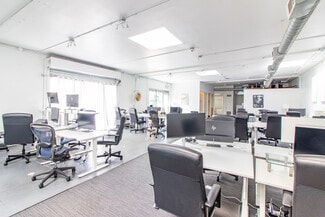 Plus de détails pour 2000 Hyperion Ave, Los Angeles, CA - Bureau à louer