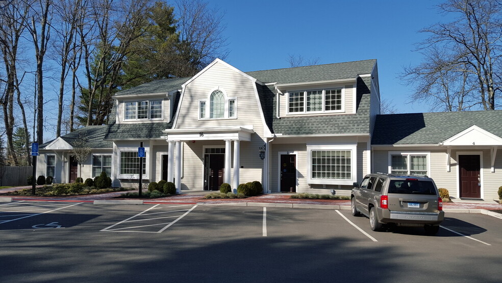 16 Brick Walk Ln, Farmington, CT à vendre - Photo de l’immeuble – Image 2 sur 4