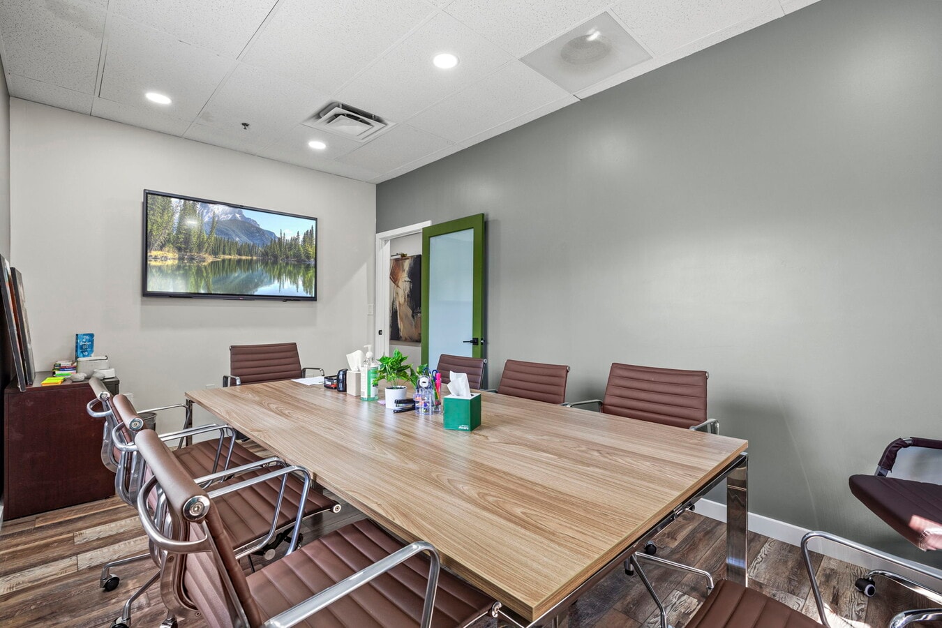 14203 Park Center Dr, Laurel, MD 20707 - Lot 307/308 - - Photo intérieure - Image 1 of 36