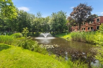 481 Gold Star Hwy, Groton, CT à louer Photo intérieure– Image 2 sur 15