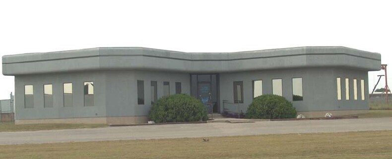 3040 E IH-10 Hwy, Seguin, TX à louer - Photo principale – Image 1 sur 22