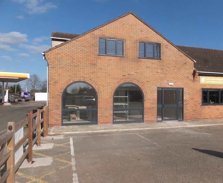 Cheltenham Rd, Ashton Under Hill à louer - Photo principale – Image 1 sur 1