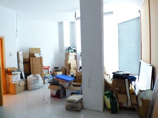 Plus de détails pour Local commercial à louer