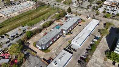 889 W Bay Area Blvd, Webster, TX - Vue aérienne vue de carte - Image1