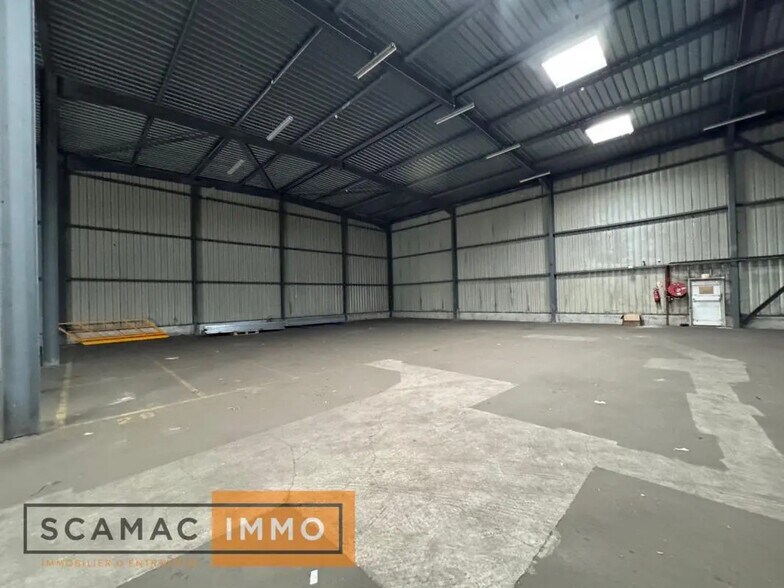 Industriel/Logistique dans Le Plessis-Pâté à louer - Photo de l’immeuble – Image 3 sur 6