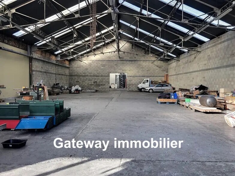 Industriel/Logistique dans Riom à louer - Photo de l’immeuble – Image 3 sur 5