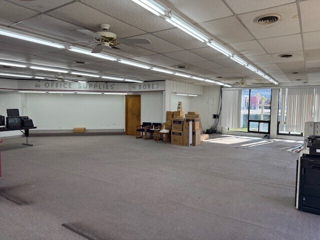 2206 W Springfield Ave, Champaign, IL à louer - Photo de l’immeuble – Image 2 sur 3