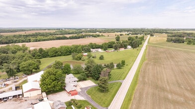 27161 State Highway 3, Godfrey, IL à louer Photo intérieure– Image 1 sur 81