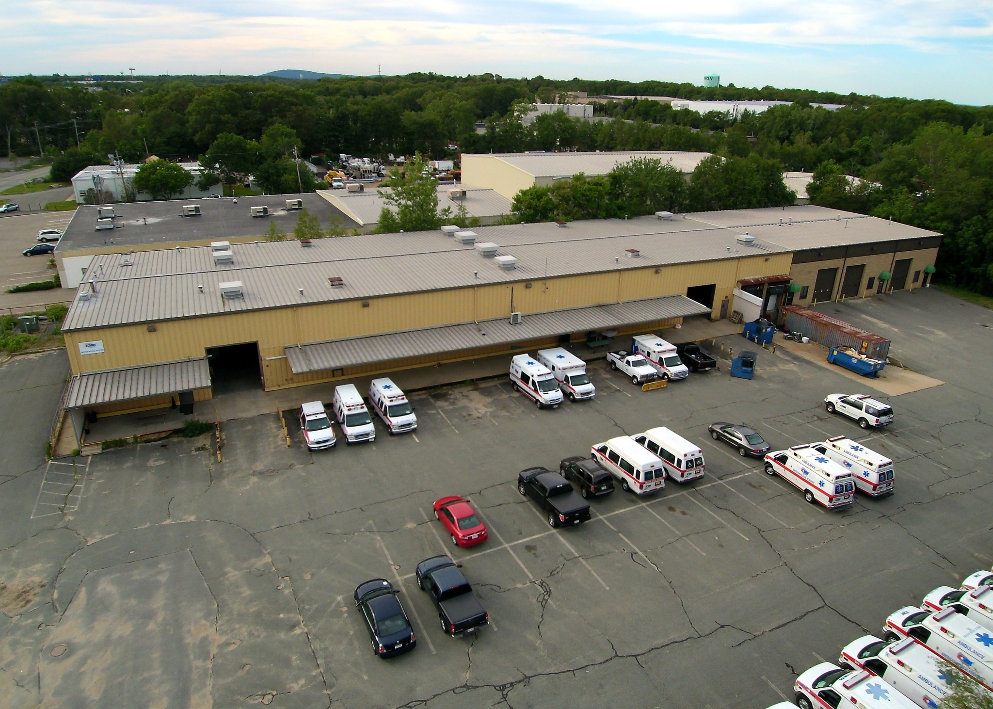 45 Bodwell St, Avon, MA à louer Photo principale– Image 1 sur 6