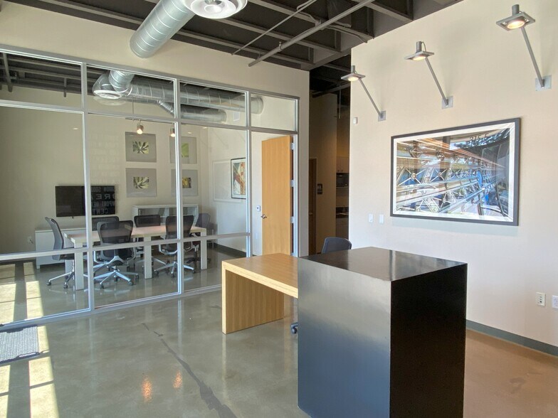 315 N Puente St, Brea, CA à louer - Photo de l’immeuble – Image 3 sur 15