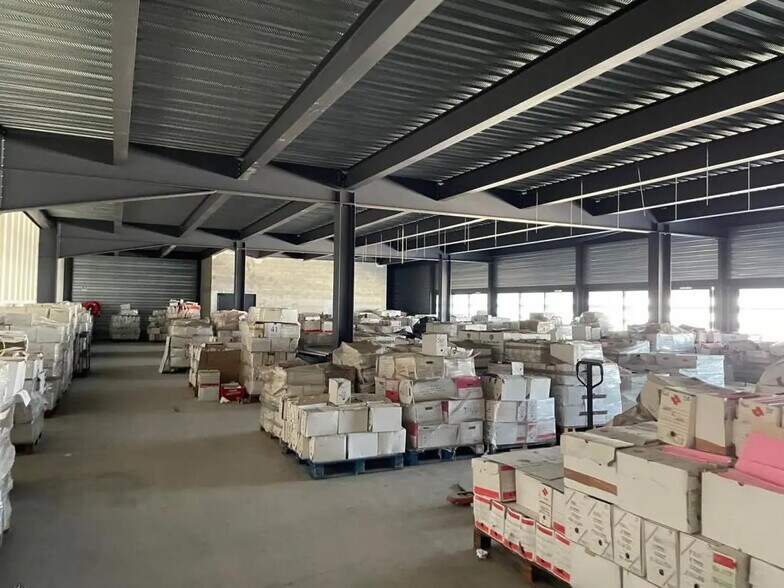 Bureau dans La Crau à louer - Photo intérieure – Image 3 sur 4