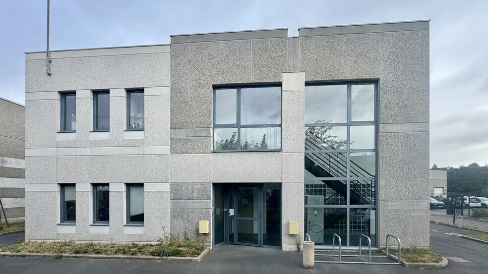 Bureau dans Marcq-en-Baroeul à louer - Photo de l’immeuble – Image 1 sur 9