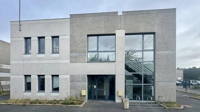 Plus de détails pour Bureau à louer