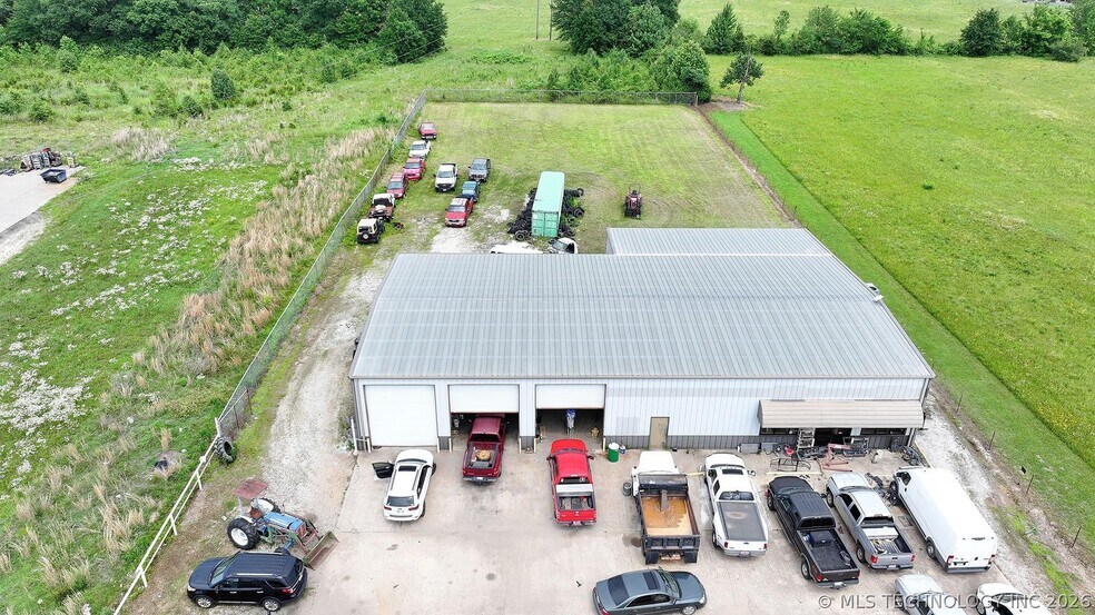 802 N Thornton St, Vian, OK à vendre - Photo de l’immeuble – Image 2 sur 2
