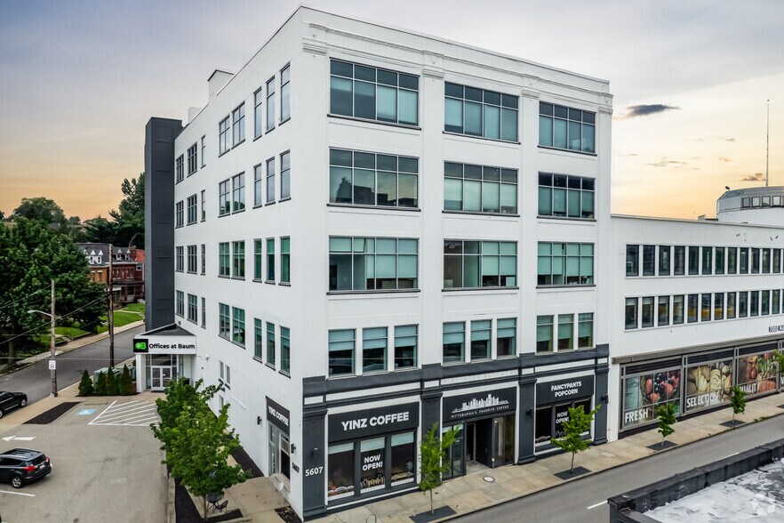 5607 Baum Blvd, Pittsburgh, PA à louer - Photo de l’immeuble – Image 1 sur 14