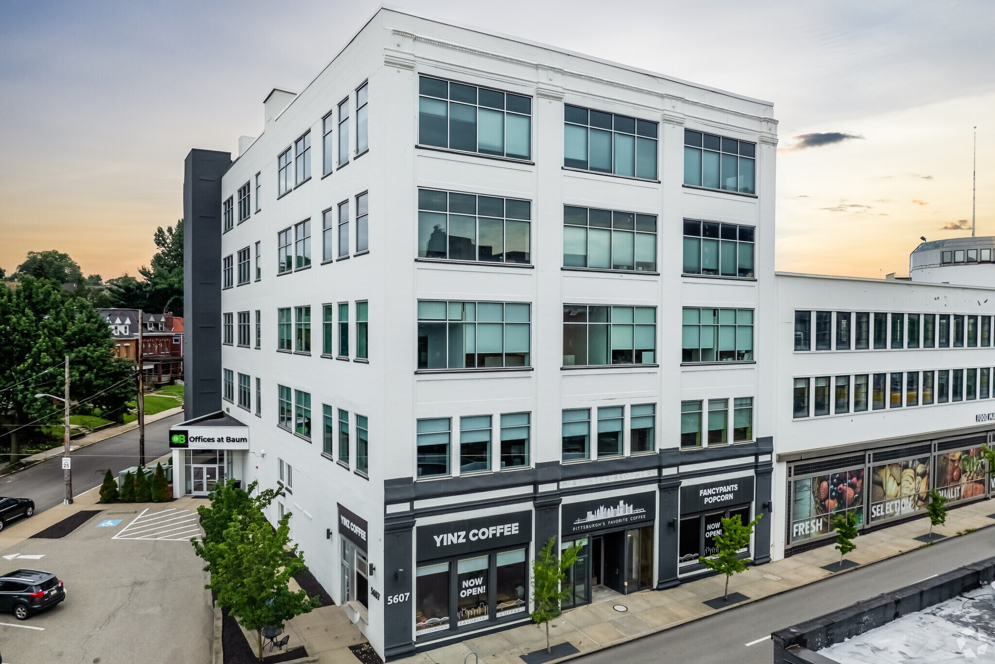 5607 Baum Blvd, Pittsburgh, PA à louer Photo de l’immeuble– Image 1 sur 15