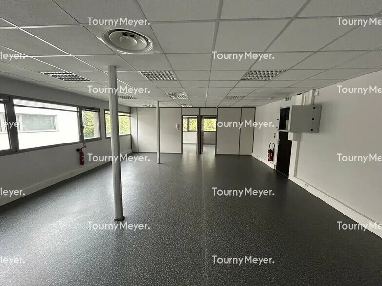 Bureau dans Carquefou à louer - Photo de l’immeuble – Image 3 sur 5