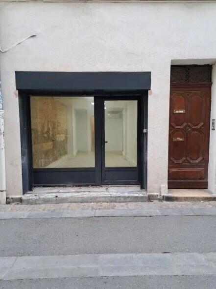 58 Rue De La Bonneterie, Avignon à louer - Photo de l’immeuble – Image 1 sur 5