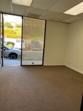 3529 Old Conejo Rd, Newbury Park, CA à louer Photo intérieure– Image 2 sur 2