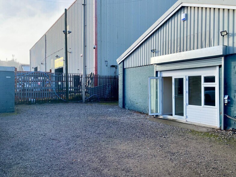 Webber Rd, Liverpool à louer - Photo de l’immeuble – Image 1 sur 10