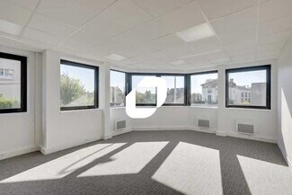 Plus de détails pour 46 Rue Auguste Blanqui, Gentilly - Bureau à louer