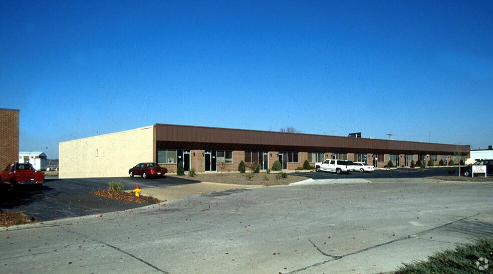 731-759 Merus Ct, Fenton, MO à louer - Photo de l’immeuble – Image 2 sur 4