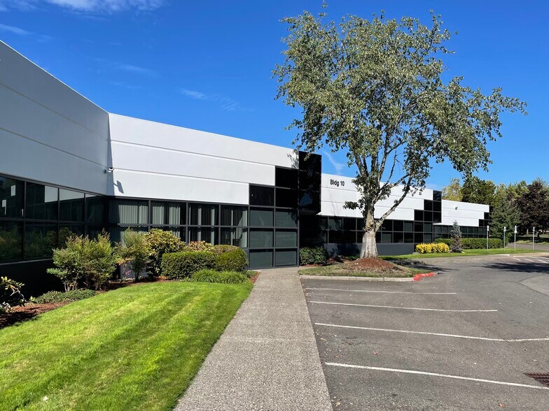 9700-9746 SW Nimbus Ave, Beaverton, OR à louer - Photo de l’immeuble – Image 3 sur 43