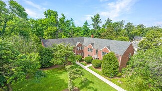 Plus de détails pour 701 Bowling Ave, Nashville, TN - Logement à vendre